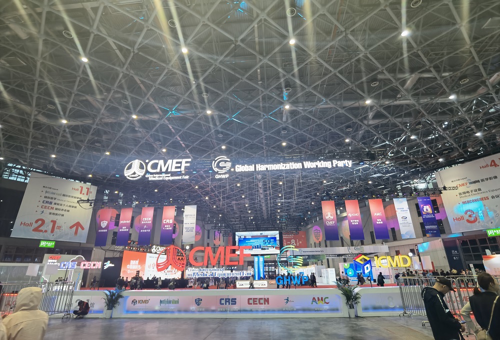 バビオ、CMEFで素晴らしい登場
